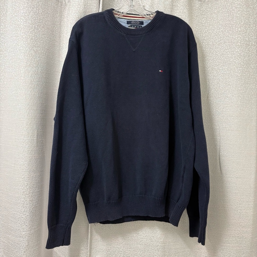 Tommy Hilfiger Men's Navy Blue Crewneck Sweater Vintage Size XL Academia, Layers